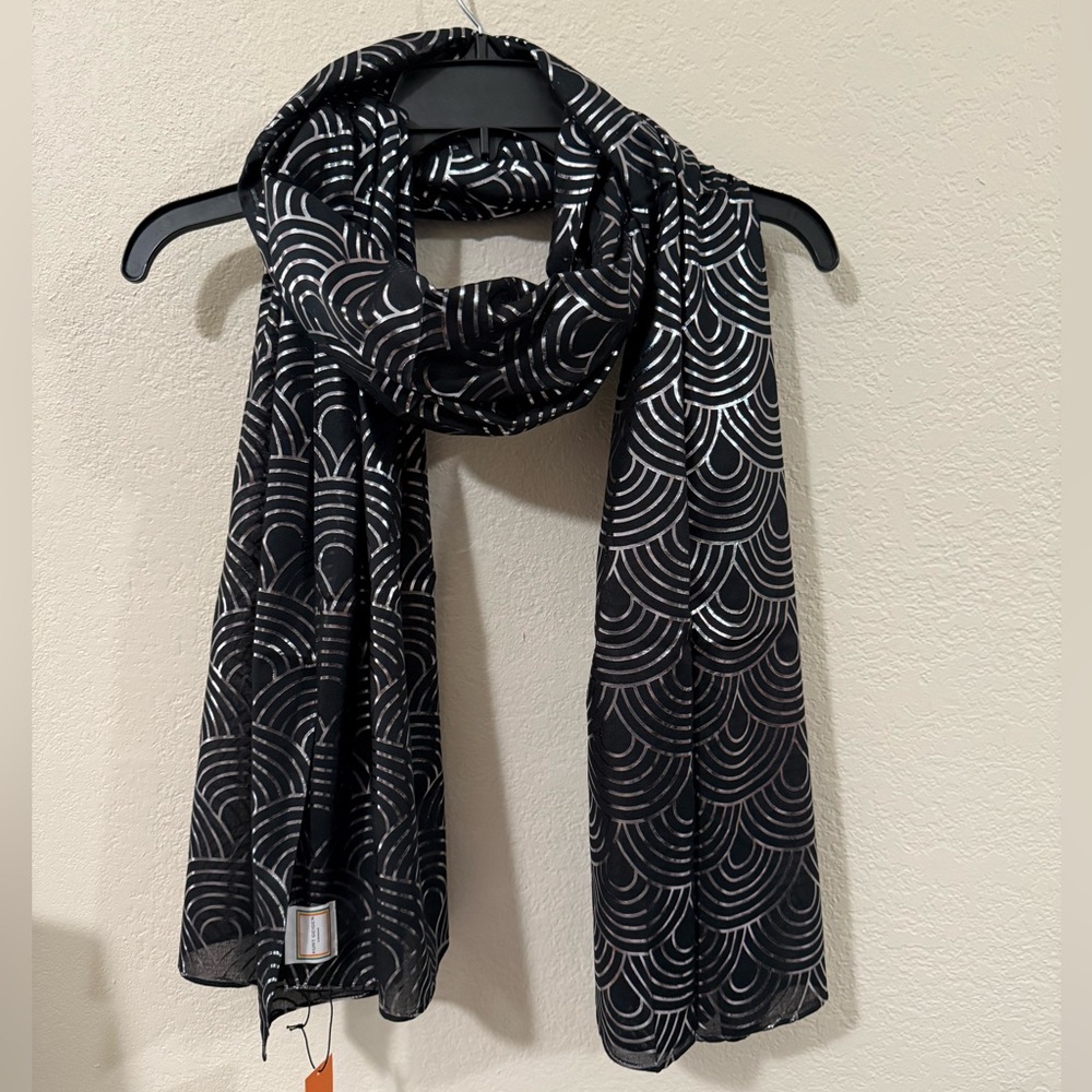Kurt Geiger Black and Silver Scarf - Picture 2 of 4